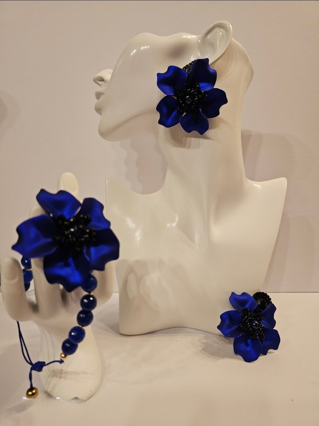 aretes con pulsera de cuarzo azul fuerte