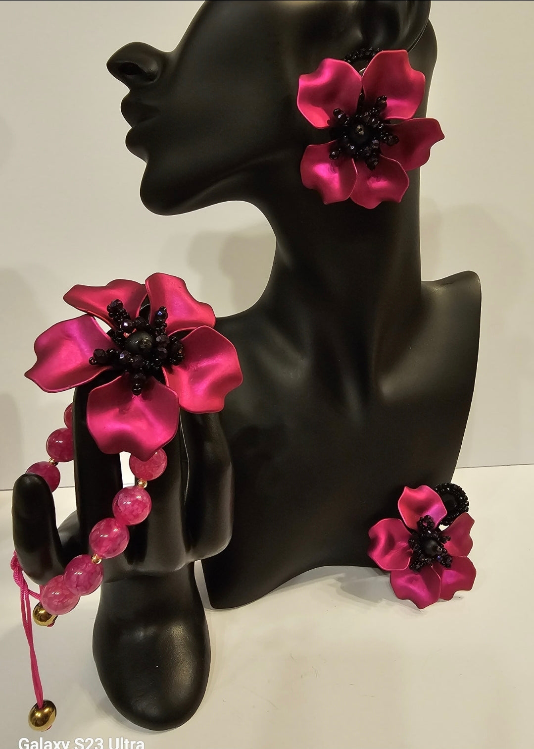 aretes con pulsera de cuarzo rosa obscuro